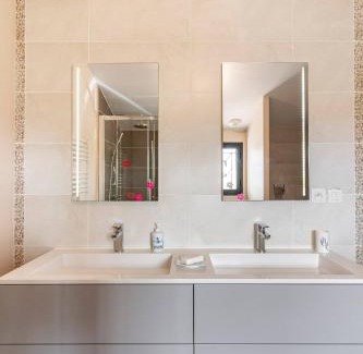 Labarthe-sur-Leze Cama Y Desayuno | Grande chambre privée avec salle de bain et WC