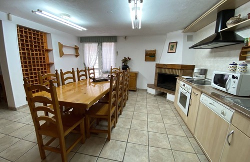 Zizur Mayor Chalet De Esquí | CASA CHALET IDEAL GRUPOS Y FAMILIAS. CAPACiDAD 11 PERSONAS