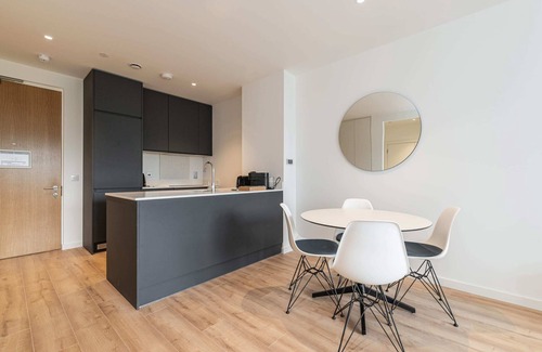 Stillorgan Apartamento | Grange One Summary: T