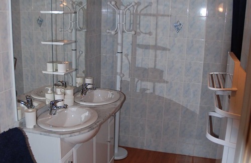 Vicdessos Casa | Grange Renove , 9 Couchages Ideal our 2 Couples et 5 Enfants , Location Vacance