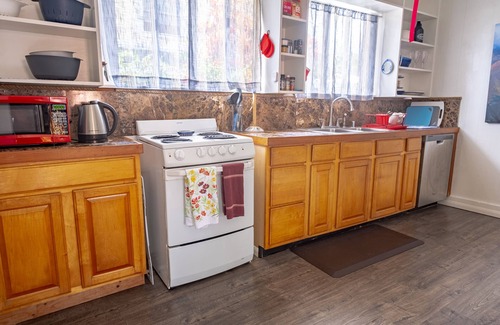 Wailuku Casa | Gratitude Bed and Breakfast BBWK2022/0001