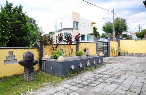 Tunku Villa | GRAYHAUS Spacious Bungalow & Garden Villa - SS3 Petaling Jaya, near Sunway - Stay Only NO EVENTS