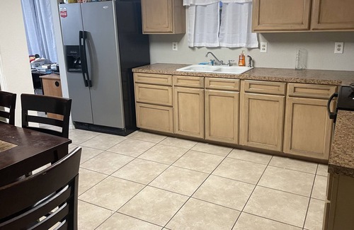 Harlingen Casa | Great 2 story home for a getaway. Harlingen Tx