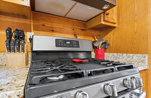 My Mountain Cabina | Great Access, Screened Porch, Hot Tub, Fire Pit