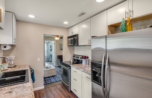 Ferndale Casa | Ideal para familias, 2 baños completos. A pie del centro de Ferndale.