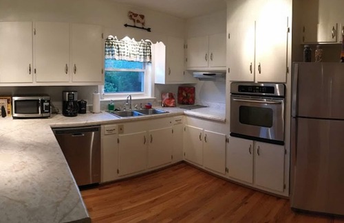 Sedgefield Casa | Gran casa cerca de toda Golf / / Centro de Convenciones de Greensboro High Point y Natación