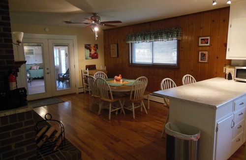 Sedgefield Casa | Gran casa cerca de toda Golf / / Centro de Convenciones de Greensboro High Point y Natación