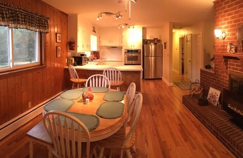 Sedgefield Casa | Gran casa cerca de toda Golf / / Centro de Convenciones de Greensboro High Point y Natación