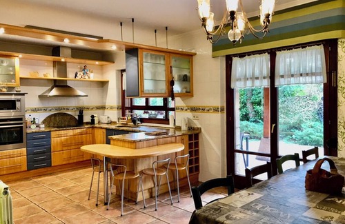 Murgia Casa | Genial ubicacion perfecto para grupos 15 plazas. Jardin particular con barbacoa