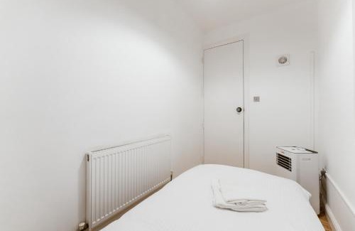 Tower Hamlets Casa | Great Rooms in Stepney Green Station - 12