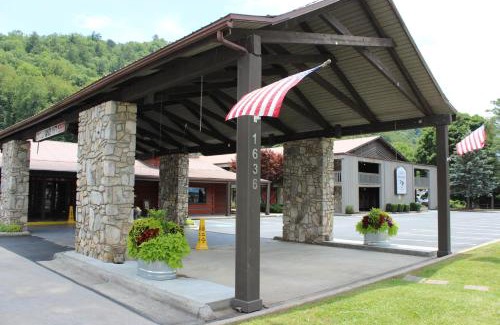 Cherokee Hotel | Great Smokies Inn - Cherokee