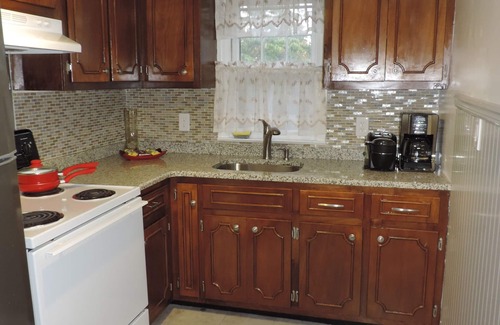 Baldwin Casa | Gran actualización de Long Island Todo Apartamento Nr aeropuerto, playas, tren, la universidad