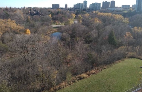 North York Condominio | Great view 2 Bedroom apt with 700 sq ft terrace