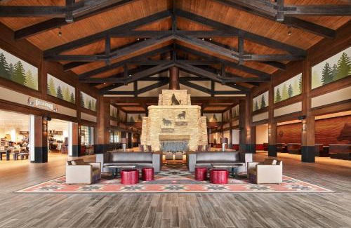 Peters Hotel | Great Wolf Lodge Manteca