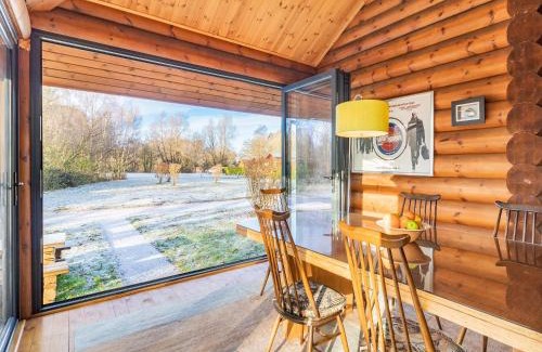 Norwich Casa | Grebe Lodge Lodge 6