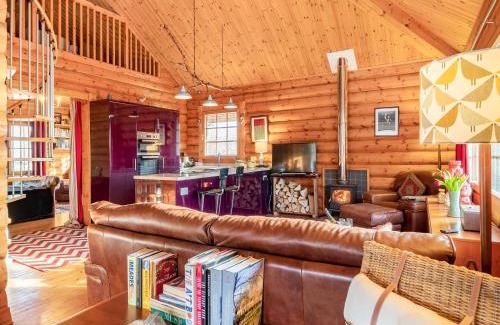 Norwich Casa | Grebe Lodge Lodge 6