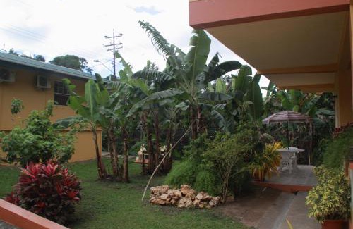 Les Coteaux Cama Y Desayuno | Green Haven Cottage