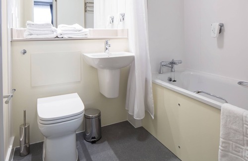 Hoylake Hotel | Green Lodge, Wirral by Marston's Inns