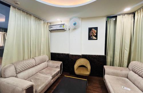 South Extension Hotel | Green Residency Green Park Metro Gate no 3