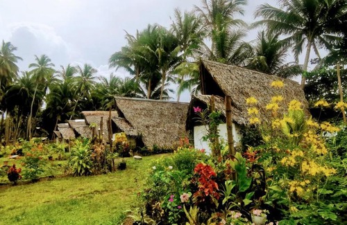 Quezon Hotel | Green villa beach resort