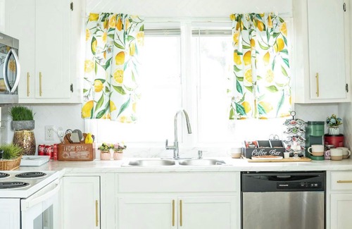 Greensboro Casa | Greenhouse in Greensboro - Fire Pit - Peaceful - Safe