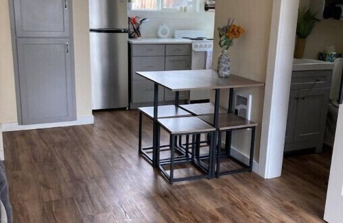 Lower Rattlesnake Casa | Greenough Loft