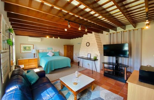 Warwick Casa | Greensleaves Guest House