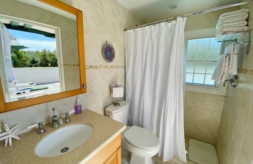 Warwick Casa | Greensleaves Guest House