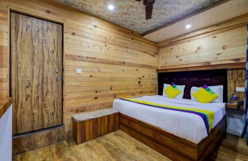 Nainital Hotel | GRG Hotel Vinayak Nainital Near Naini Lake with Mountain View - Mall Road