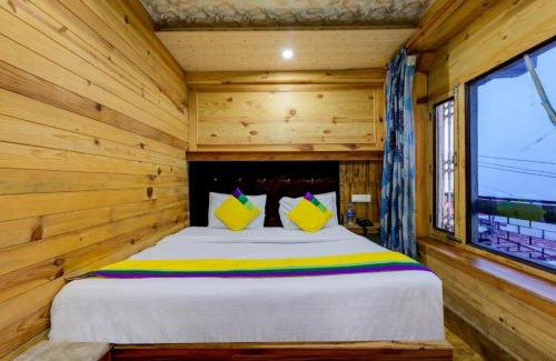 Nainital Hotel | GRG Hotel Vinayak Nainital Near Naini Lake with Mountain View - Mall Road