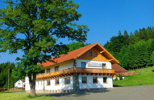 Waldmuenchen Apartamento | Große Ferienwohnung für bis zu 10 Personen mit Balkon