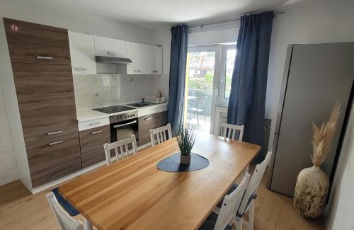 Oftersheim Apartamento | Große,Schöne FeWo nähe Schwetzingen-Hockenheim 3 Zimmer mit Balkon