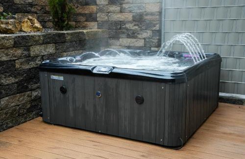 Otterberg Villa | Große Stadtvilla mit Whirlpool