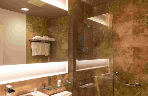 Hamilton Parish Complejo | Grotto Bay Beach Resort