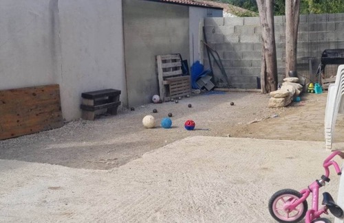 Restinclieres Casa | Ground-floor accommodation in a large house with private pool