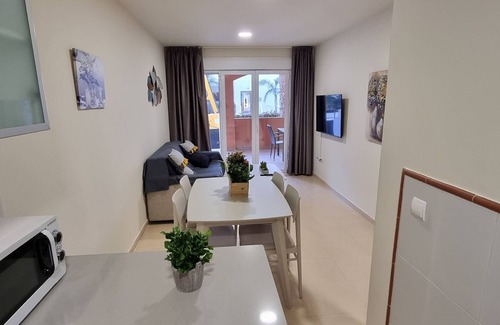 Playa de Vera Apartamento | Apartamentos Paraiso de Vera Playa, bajo a pie de la playa, vistas piscina, WiFi