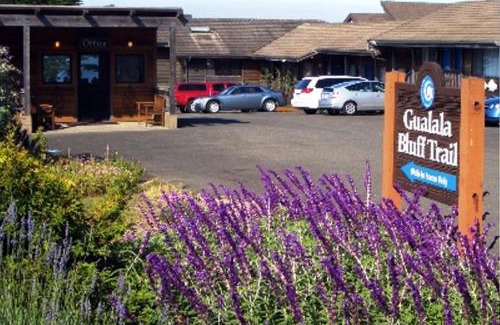 Gualala Hotel | Gualala Surf Inn on the ocean bluff