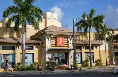 Tumon Hotel | Guam Plaza Resort