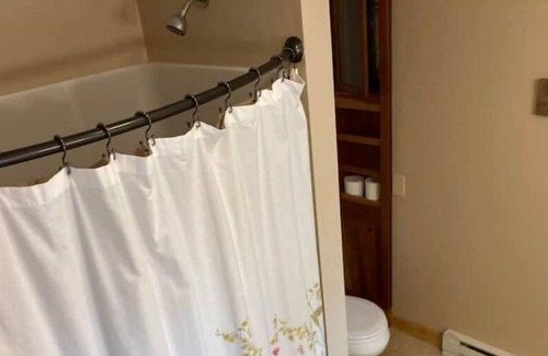 Pilot Casa | Guest House on Homestead near Floyd/Blacksburg