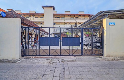 Raya Kuta Hotel | Guest House Simalem