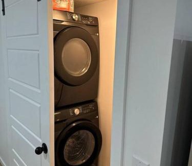 Southwest Calgary Apartamento | Guest suite in Southwest Calgary