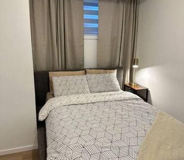 Southwest Calgary Apartamento | Guest suite in Southwest Calgary