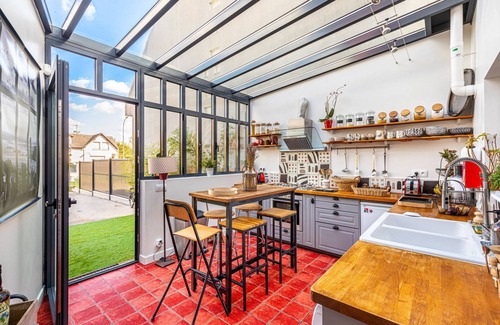 Chatillon Casa | GuestReady - Naturaleza chic con un gran patio trasero