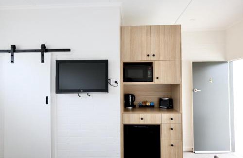 Waterhouse Hotel | Guichen Bay Motel