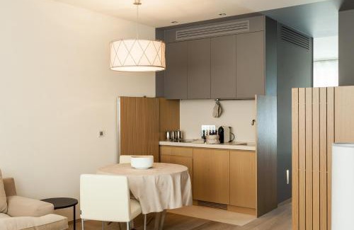Ville Haute Apartamento | Guillaume Suites