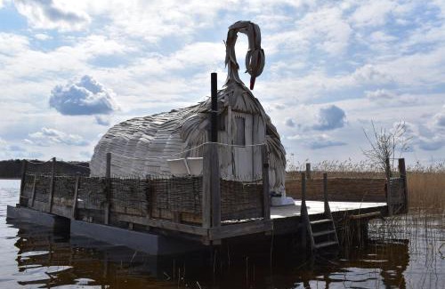 Usma Alquiler De Eote | Gulbju māja - Swan house