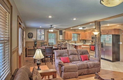 Guntersville Cabina | ¡NUEVO! ¡Cabaña de Guntersville con pozo de fuego, a pie del lago!