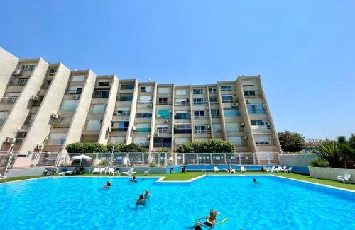 Nahariya Apartamento | GW317 Gugel Waves Amazing Seaview Pool Apartments