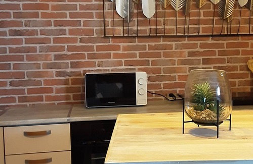 Reuilly Apartamento | Hôtel du Berry - Charming Furnished Accommodation Sauna, Hammam, Jacuzzi