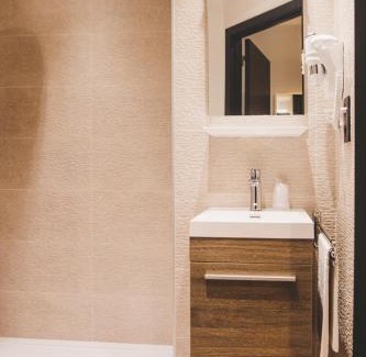 Feronstree et Hors-Chateau Hotel | Hôtel Hors-Château - Liège Centre Historique